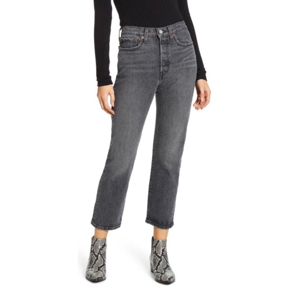 SOLD ON DP | Levi’s Wedgie High Waist Straight Charcoal Jeans